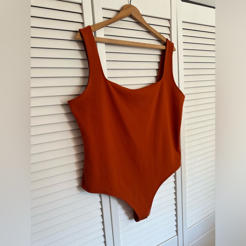 Express Burnt Orange Square Neck Bodysuit Size XL D1